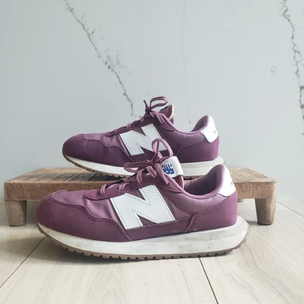 New Balance 237 Sneakers Youth 5.5W Dark Ember White‎ Gum